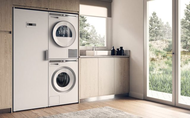 Modern energy-efficient washing machine on display at Adelaide Appliance Gallery, showcasing the latest washing machines Adelaide for home and laundry needs.