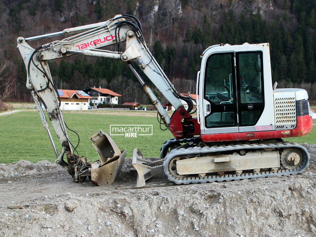 equipment rental glen alpine, business equipment hire, equipment rental, kubota excavator, chainsaw hire, Scissor lift, Sandstone Block Lifter 