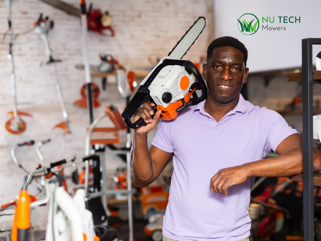 chainsaw chainsaw bag, headge trimmer, trimmer, leaf blower, protective glasses, earmuff, HI Vis Gear