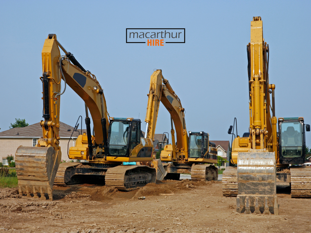 excavator hire macarthur truck rental macarthur, truck hire macarthur, Truck rental guide, 2 Ton Fuso Tray Truck, 2 Ton Tray Truck, Forklift hire, hydraulic splitter supplier 
