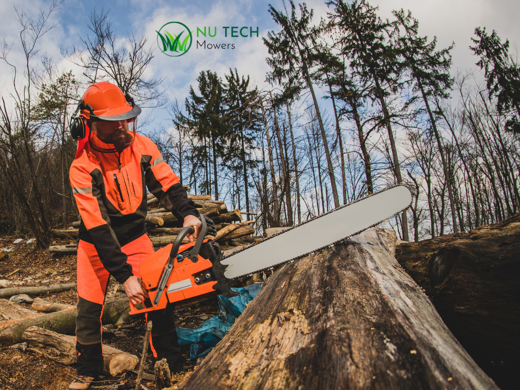 chainsaw chainsaw bag, headge trimmer, trimmer, leaf blower, protective glasses, earmuff, HI Vis Gear