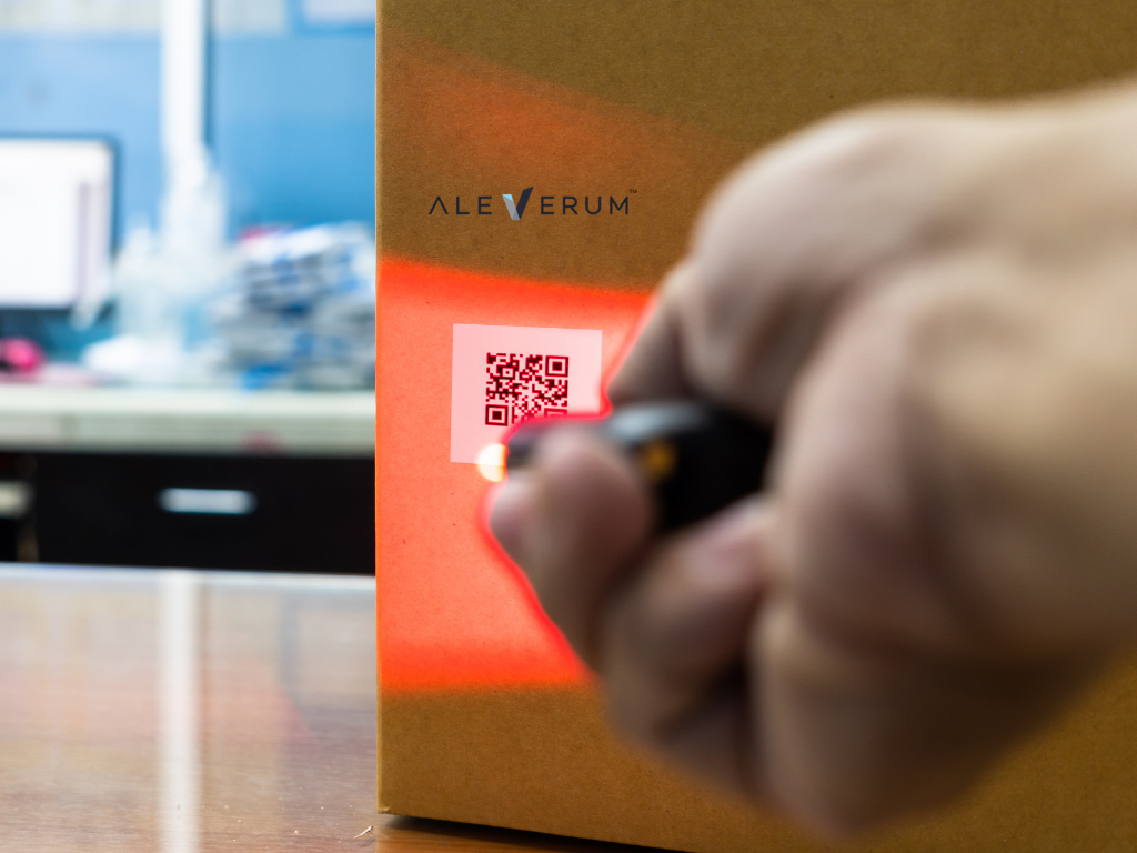 Product and supplier information connected across a traceable supply chain